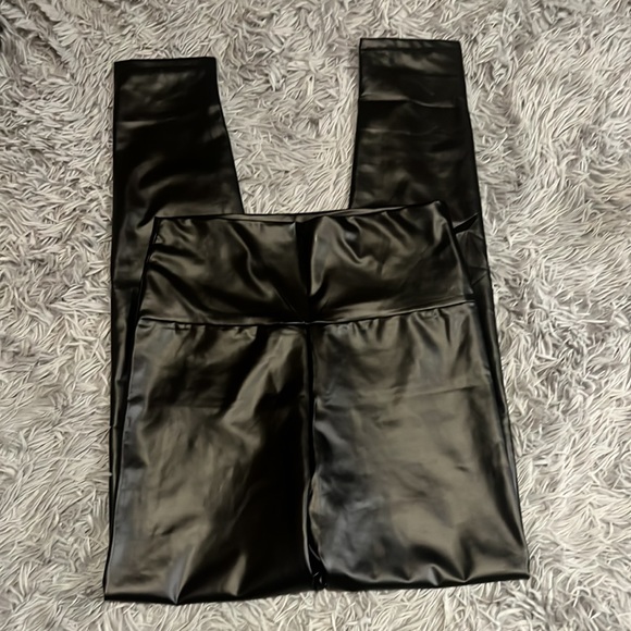 Black Faux Leather Leggings with Wide Waistband - Picture 4 of 5